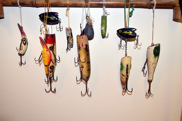 Here's how you can make money making & selling fishing lures...