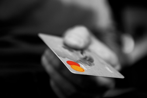 Credit Card Arbitrage: The Art of Making Money with Your Credit Cards