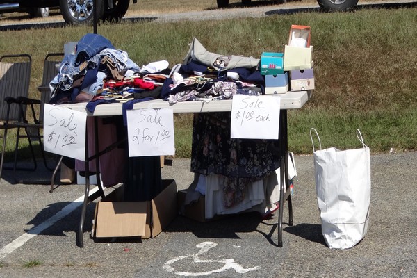 yard sale table