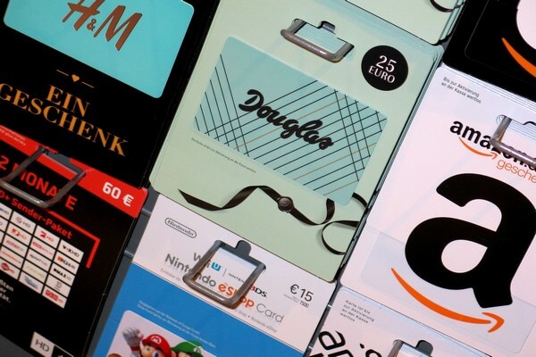 65 Sneaky Ways to Get Free Gift Cards Fast (Apple, Visa, & More) in 2022
